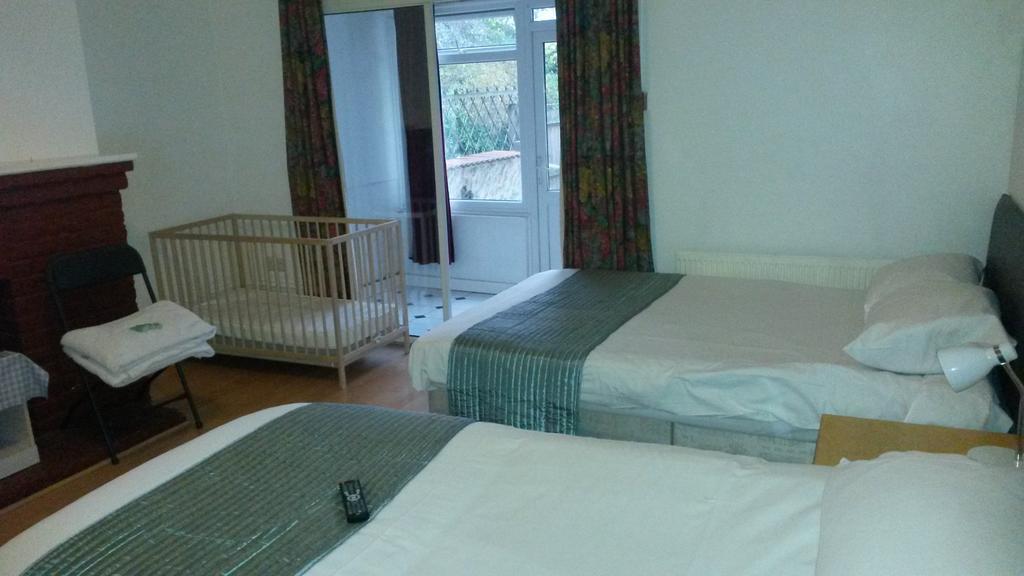Cedars House Hotel Croydon Ruang foto