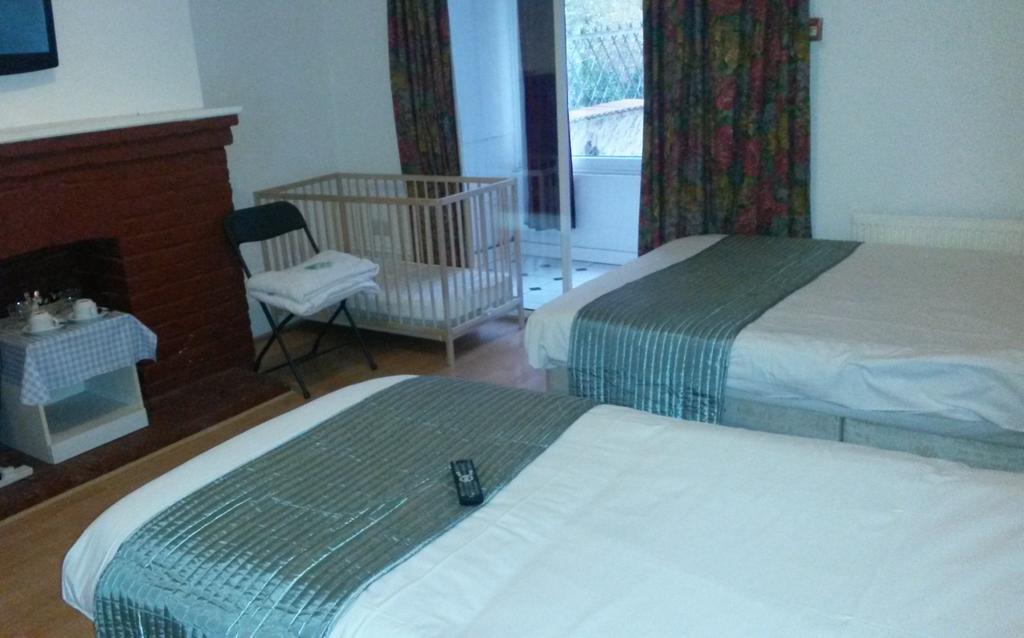 Cedars House Hotel Croydon Bagian luar foto